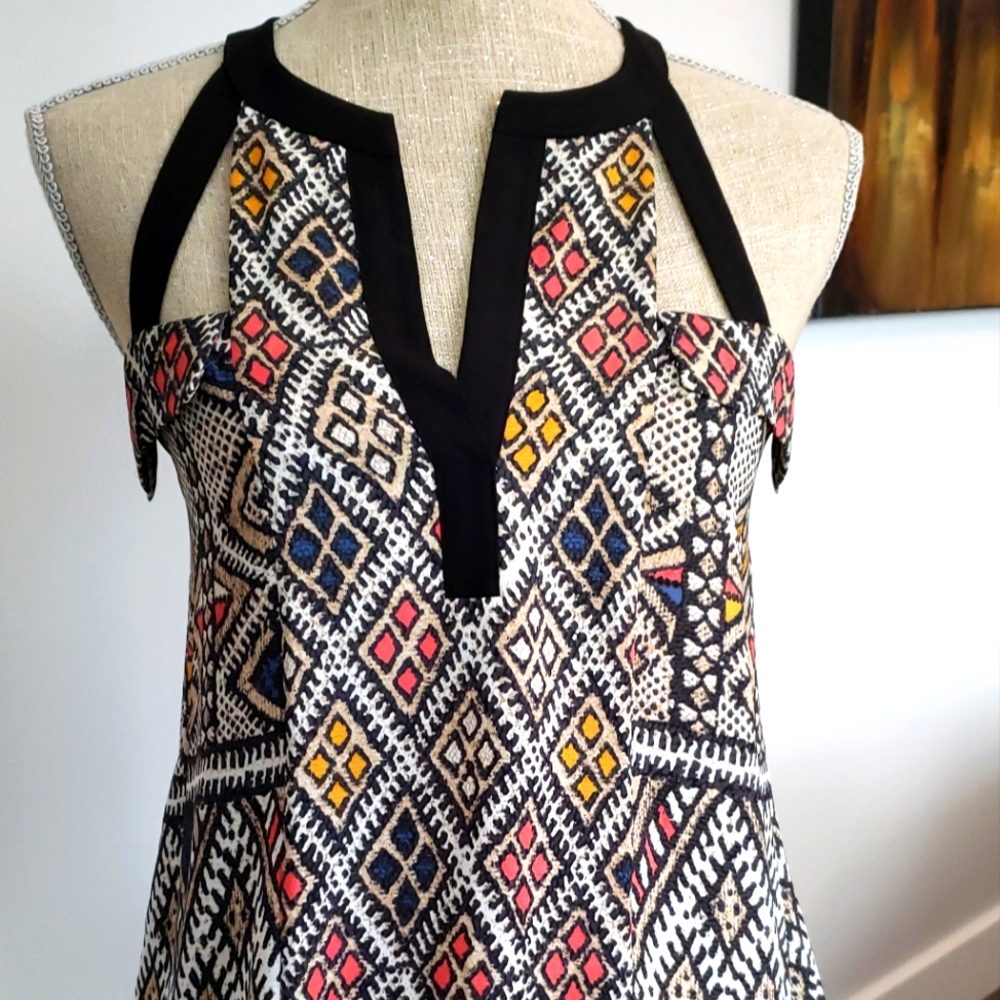 BCBG Maxazria Top